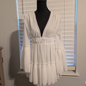 Elegant White Long Sleeve Women's Dress
